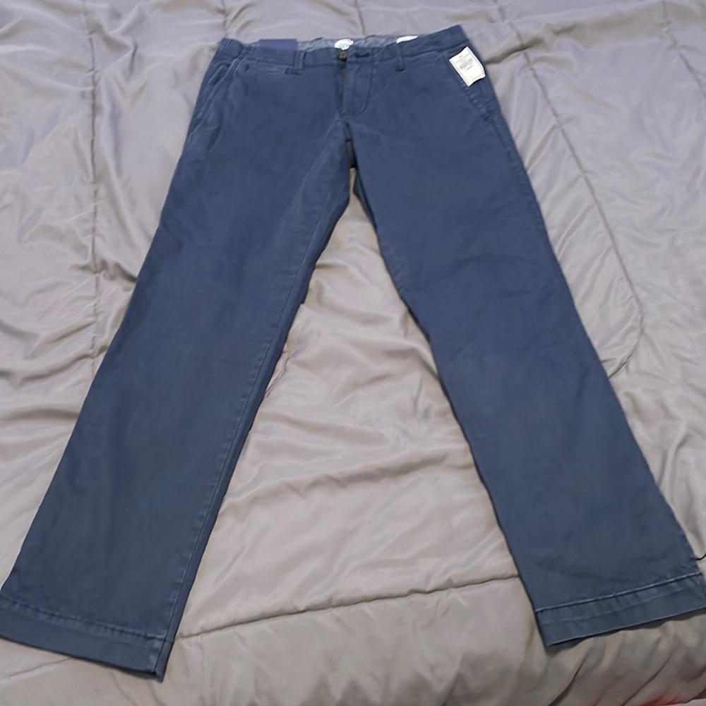 NEW BOYS Gap Straight leg mid rise pants. 28X30